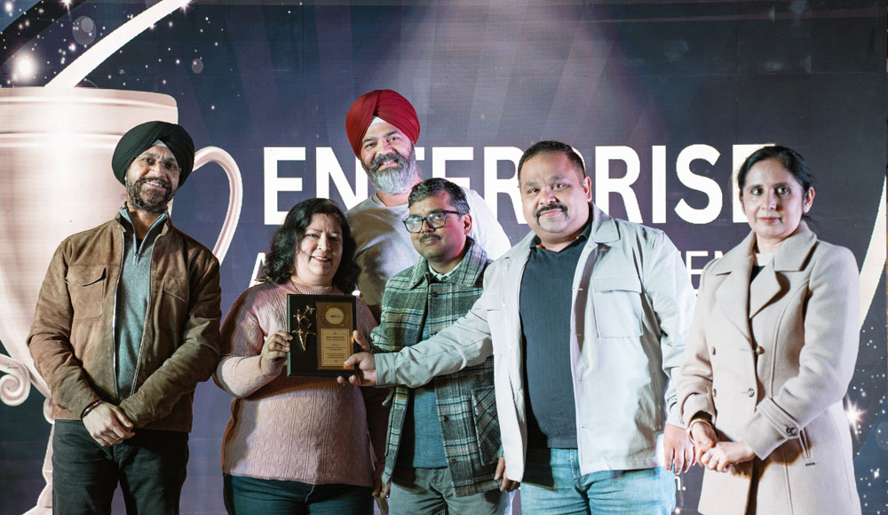 Celebrating Achievement: Rewards & Recognition Ceremony